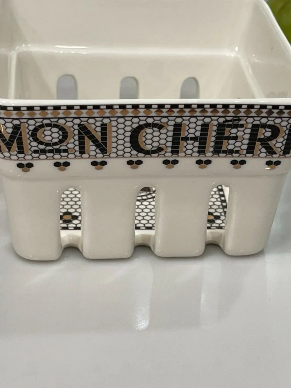 Anthropologie Bistro Tile Mon Chéri Berry Basket-NEW